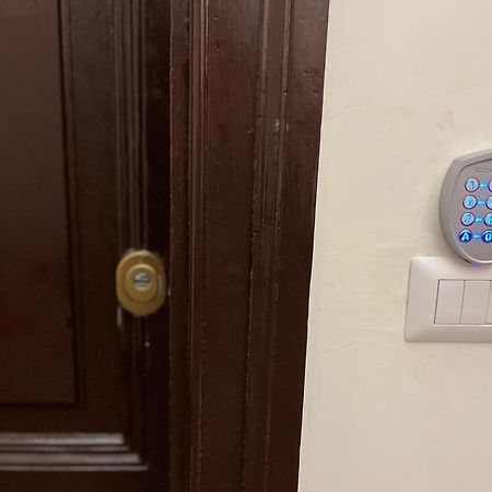 Apartmán Residenza Santi Ai Monti Řím Exteriér fotografie