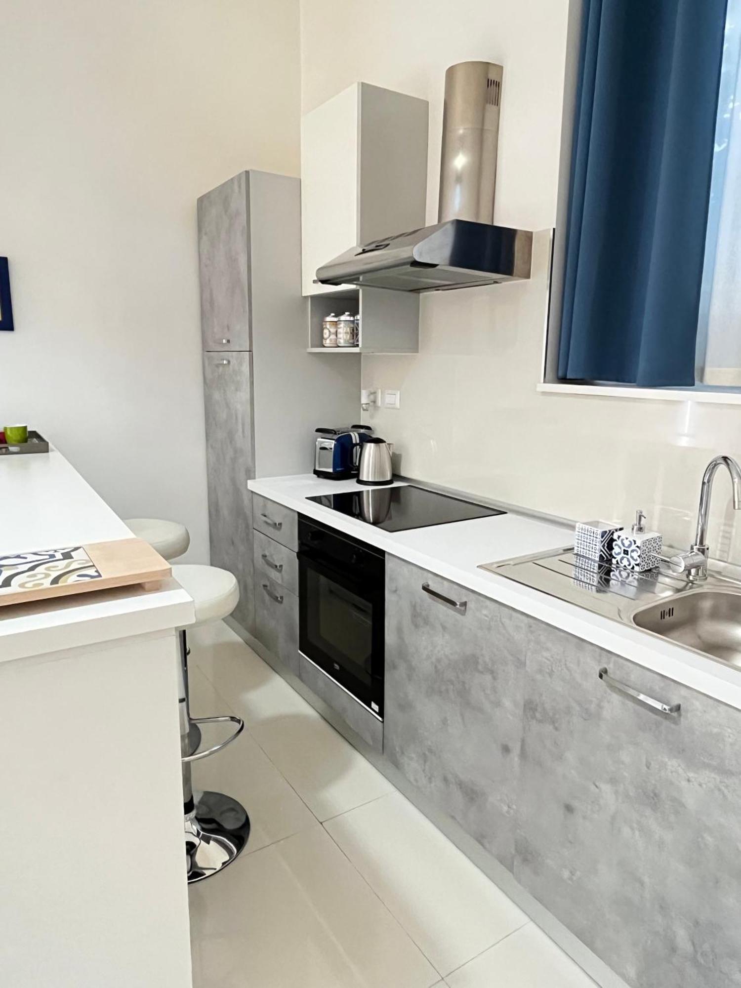 Apartmán Residenza Santi Ai Monti Řím Exteriér fotografie