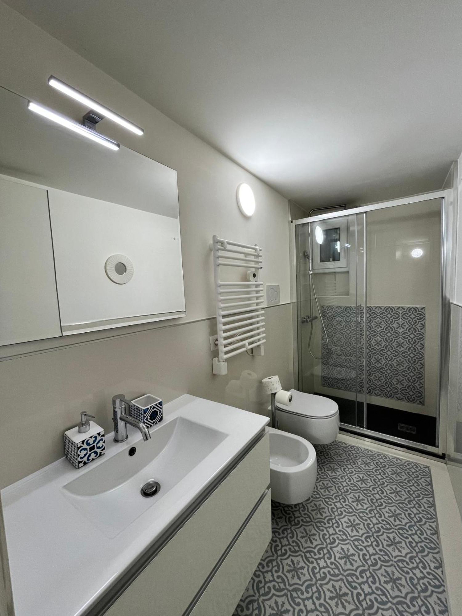 Apartmán Residenza Santi Ai Monti Řím Exteriér fotografie